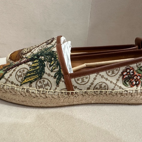 New Tory Burch T Monogram Platform Cheetah Embroidered Espadrilles Size 9